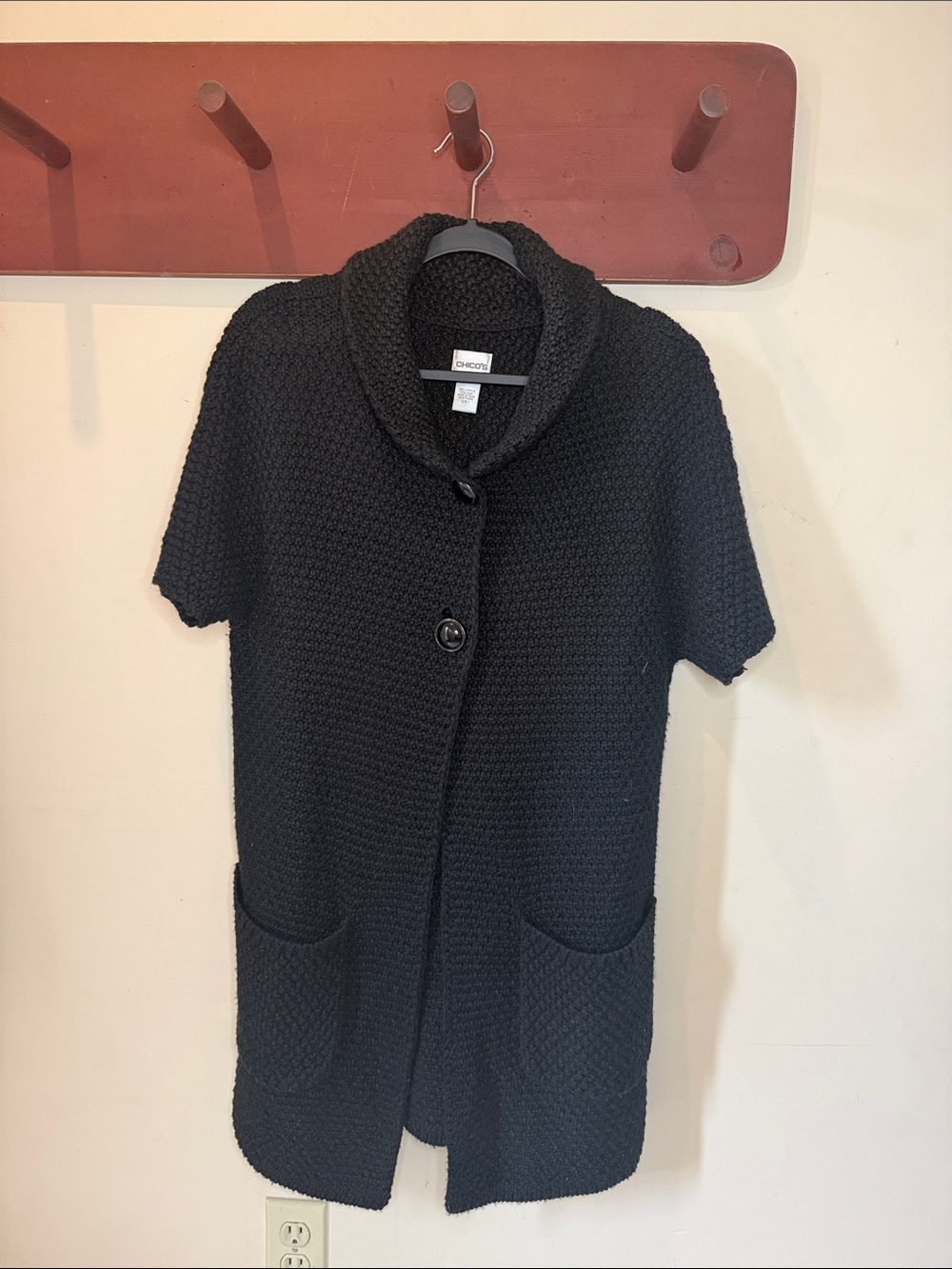 Chico's Black Short-Sleeve Textured Knit Cardigan with Pockets